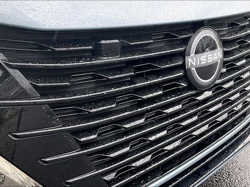 Used 2024 Nissan Sentra SR w/ SR Premium Package image 29