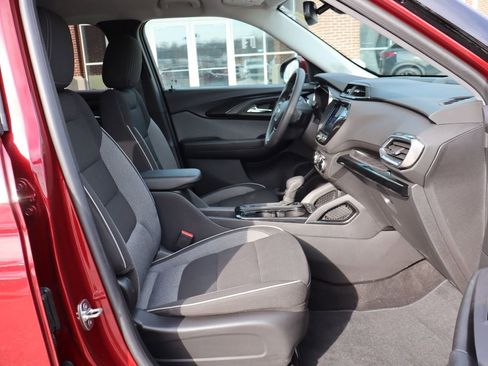 Used 2023 Chevrolet TrailBlazer LT w/ Convenience Package image 40
