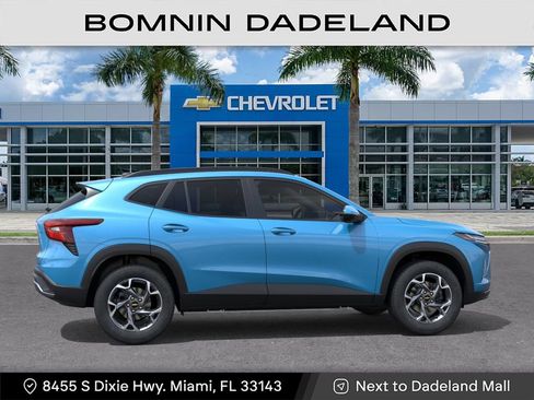 New 2026 Chevrolet Trax LT FWD image 6