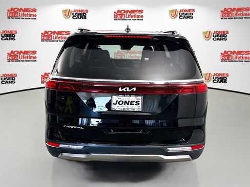 Used 2024 Kia Carnival SX FWD image 15
