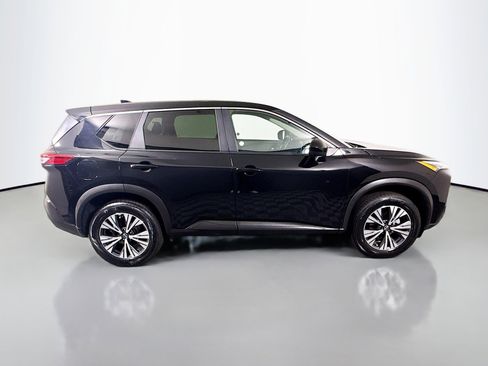 Used 2023 Nissan Rogue SV image 11