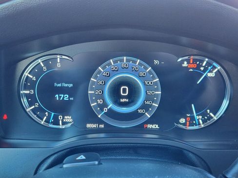 Used 2020 Cadillac Escalade Premium Luxury image 18