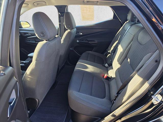 Used 2022 Chevrolet Bolt EUV LT w/ Comfort Package FWD image 18