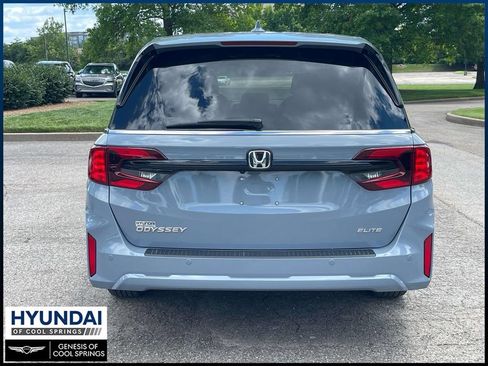 Used 2025 Honda Odyssey Elite image 6