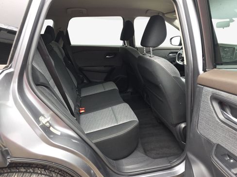 Used 2021 Nissan Rogue SV FWD image 33