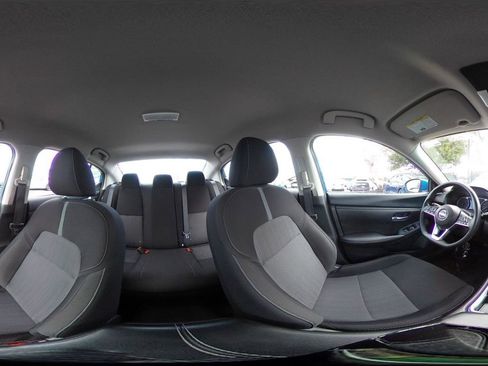 Used 2025 Nissan Sentra SV image 42