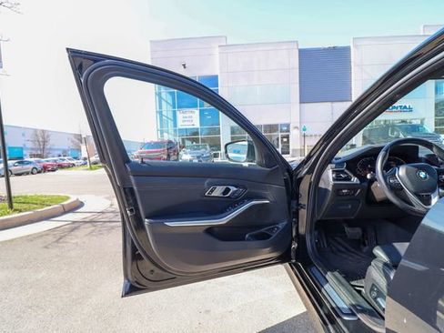 Used 2020 BMW 330i xDrive Sedan w/ Premium Package AWD/4WD image 33