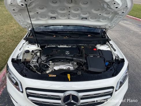 Used 2023 Mercedes-Benz GLB 250 w/ Premium Package image 31