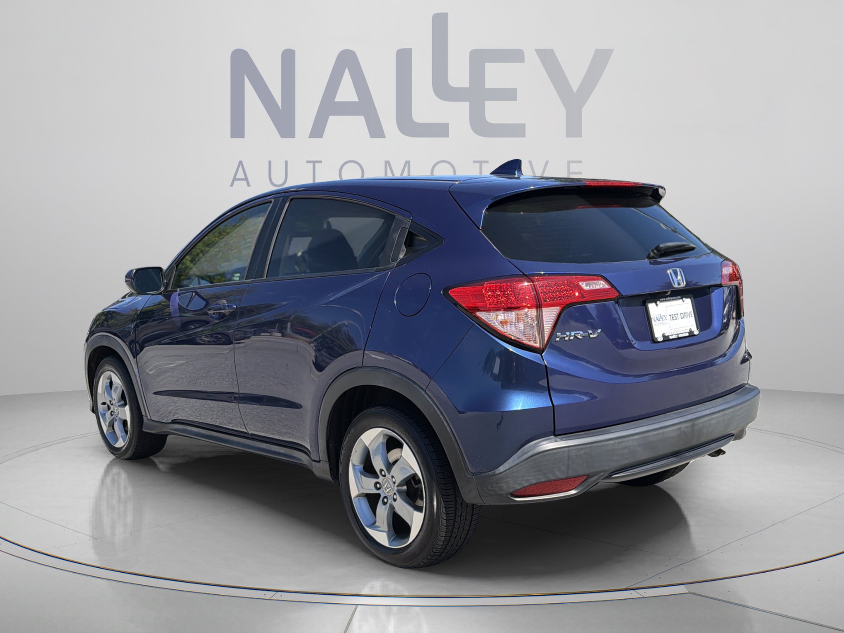 Used 2017 Honda HR-V EX image 3