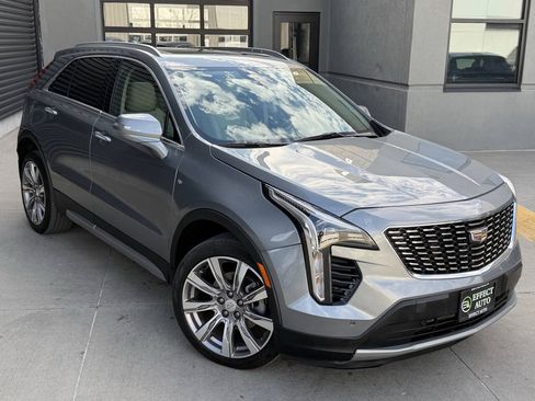Used 2023 Cadillac XT4 Premium Luxury AWD/4WD image 6