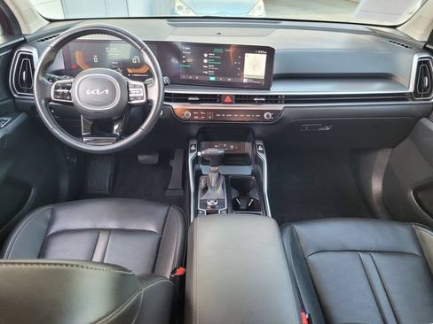 Certified 2024 Kia Sorento S FWD image 18