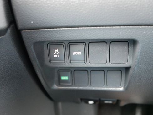 Used 2016 Nissan Rogue S image 26