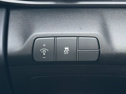 New 2026 Hyundai Elantra Sport FWD image 17