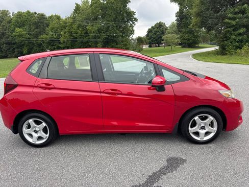 Used 2016 Honda Fit LX image 2