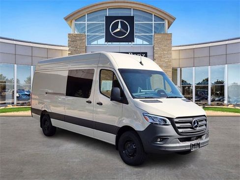 New 2025 Mercedes-Benz Sprinter 2500 image 4