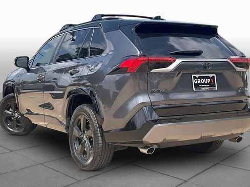 Used 2021 Toyota RAV4 XSE AWD/4WD image 12