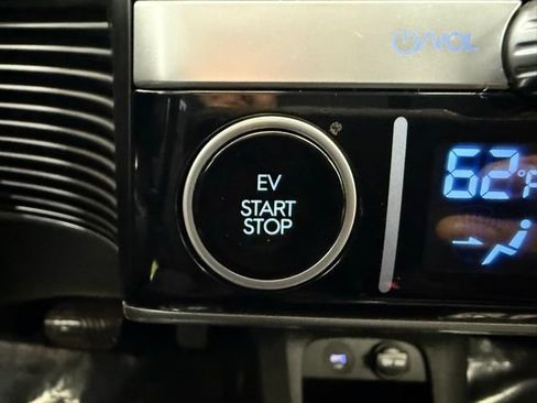 Used 2024 Hyundai Ioniq 5 SE image 40