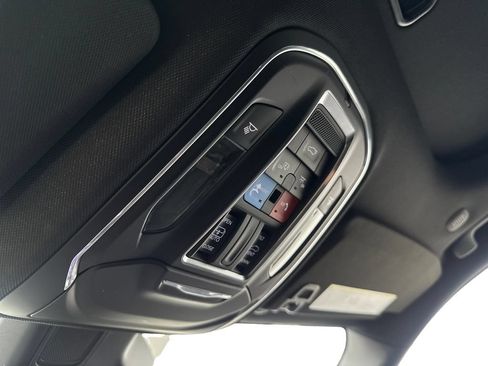 Used 2023 Jeep Grand Cherokee Altitude AWD/4WD image 75