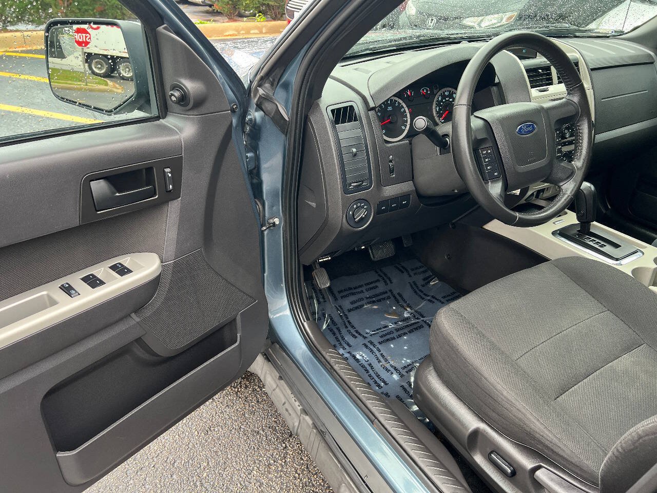 Used 2010 Ford Escape XLT FWD image 18
