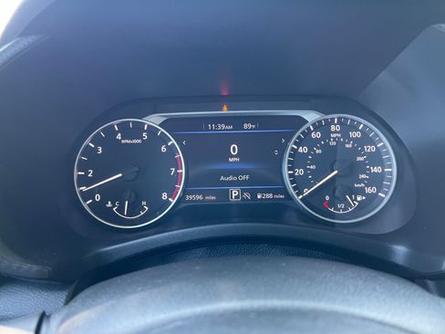 Used 2025 Nissan Sentra SV FWD image 33