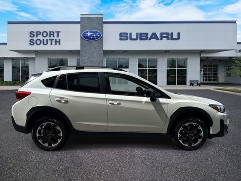 Used 2023 Subaru Crosstrek 2.0i AWD/4WD image 2