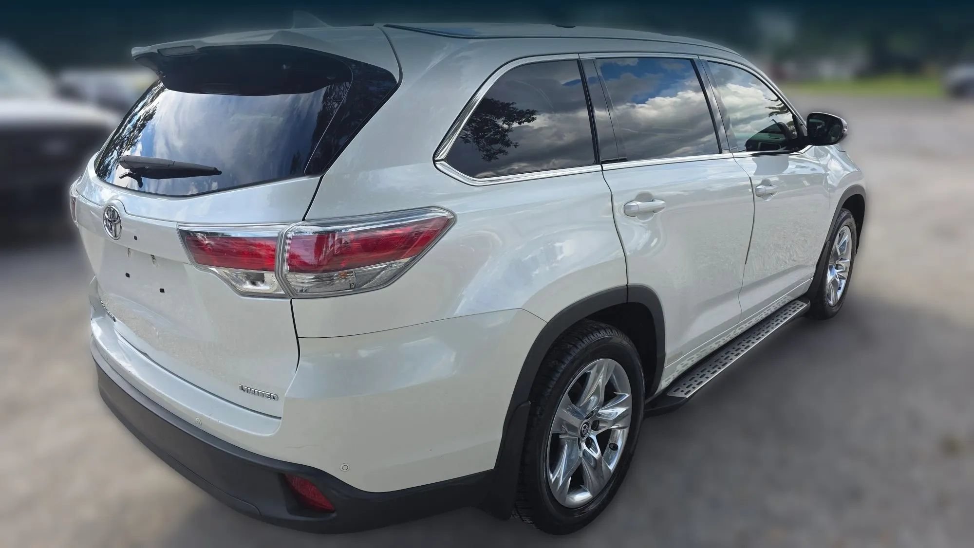 Used 2016 Toyota Highlander Limited FWD image 5