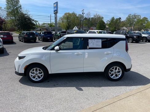 Used 2025 Kia Soul LX w/ LX Technology Package image 43
