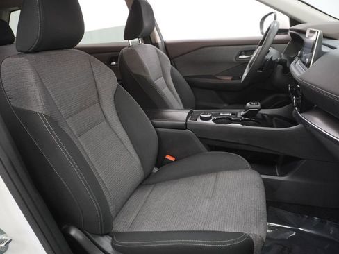 Used 2021 Nissan Rogue SV image 46