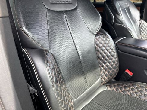 Used 2022 Jeep Grand Cherokee L Summit w/ Advanced Protech Group IV image 31