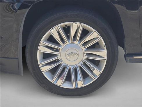Used 2020 Cadillac Escalade ESV Platinum AWD/4WD image 14
