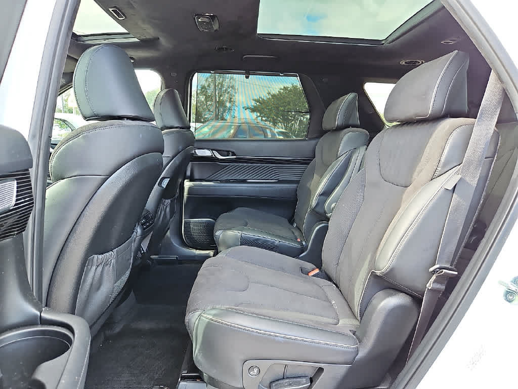 Used 2025 Hyundai Palisade Calligraphy AWD/4WD image 9