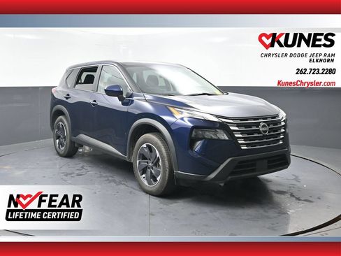 Used 2024 Nissan Rogue SV FWD image 1