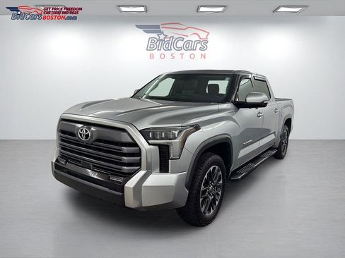 Used 2022 Toyota Tundra Limited image 1