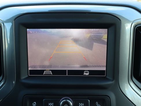 Used 2024 Chevrolet Silverado 2500 Custom w/ Custom Value Package image 10