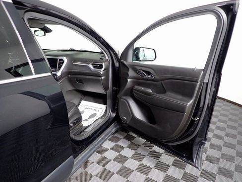 Used 2019 GMC Acadia SLT image 33