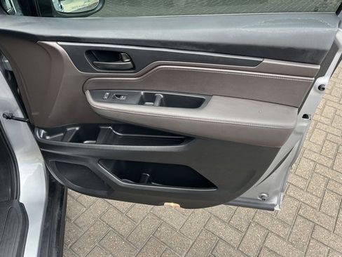 Used 2023 Honda Odyssey EX image 23