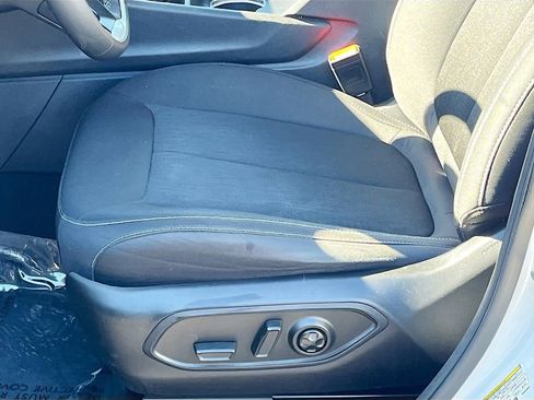 Used 2023 Jeep Grand Cherokee L Laredo image 10