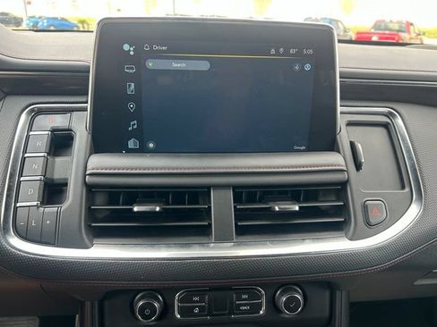 Used 2024 Chevrolet Suburban RST RWD image 14