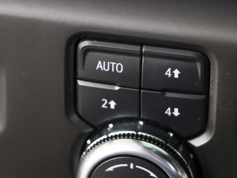 Used 2024 GMC Sierra 1500 AT4 w/ Technology Package AWD/4WD image 25