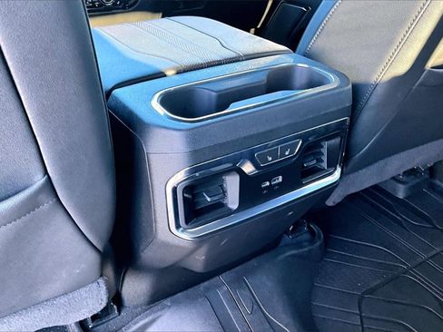 Used 2023 Chevrolet Silverado 1500 High Country w/ High Country Premium Package image 31