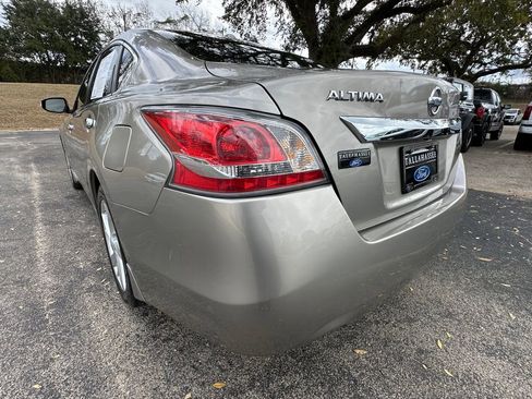 Used 2015 Nissan Altima 2.5 SV w/ Convenience Package image 35