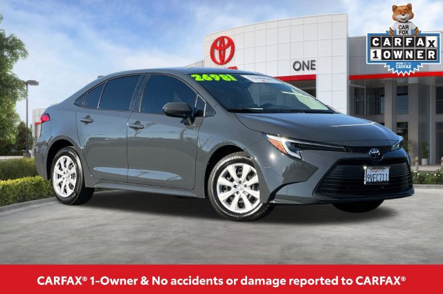 Used 2026 Toyota Corolla LE FWD image 2