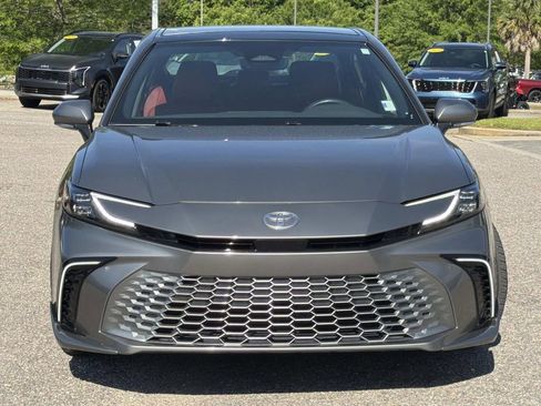 Used 2025 Toyota Camry XSE FWD image 2