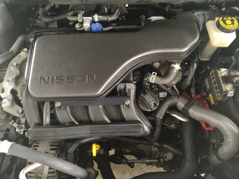 Used 2021 Nissan Rogue Sport S image 30