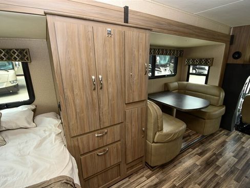 Used 2016 Mercedes-Benz Sprinter 3500 image 10