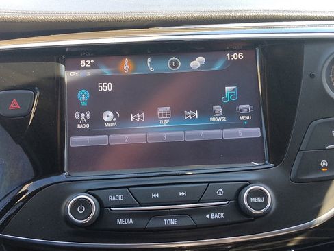 Used 2019 Buick Envision Essence image 25