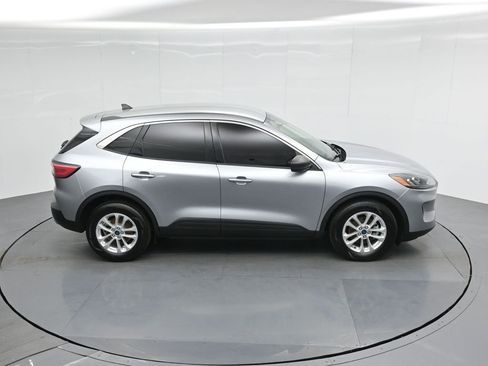 Used 2022 Ford Escape SE image 40