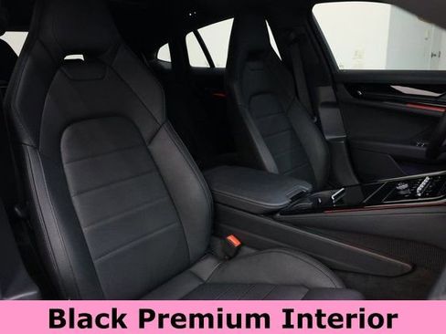 Used 2024 Porsche Panamera 4 image 10