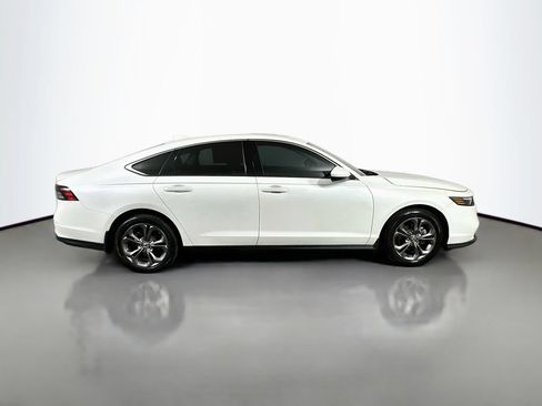 Used 2023 Honda Accord EX image 7