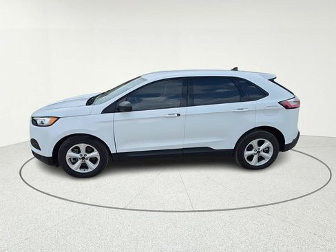 Used 2024 Ford Edge SE AWD/4WD image 3